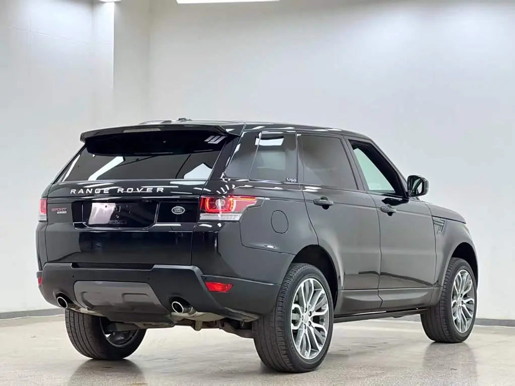 Land Rover Range Rover Sport 2015 — Photo 9/12