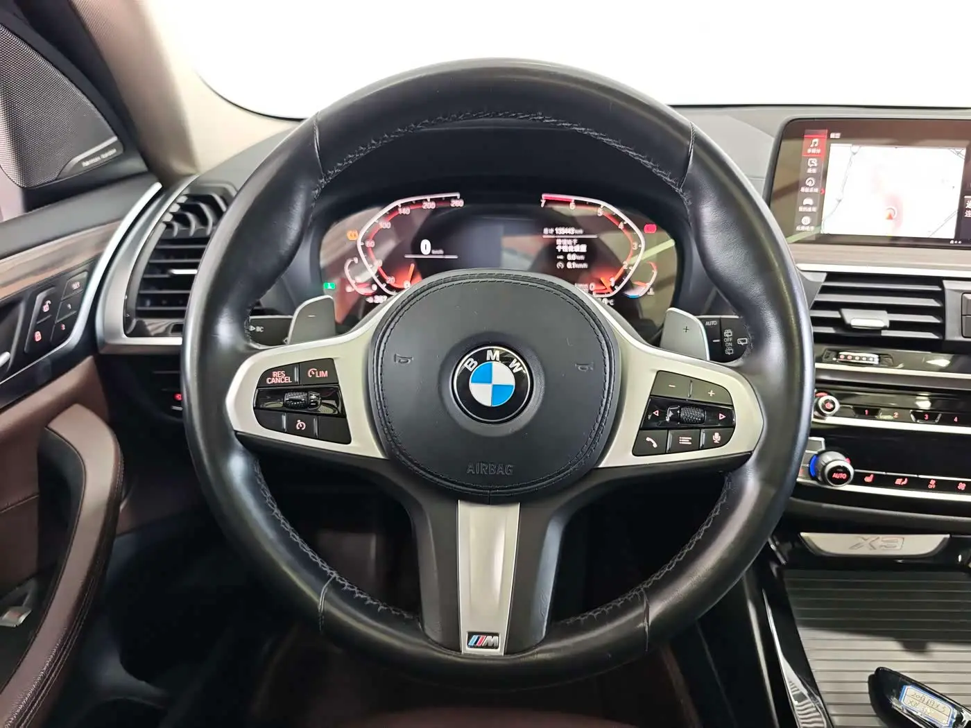 BMW X3 2020 — Photo 9/16