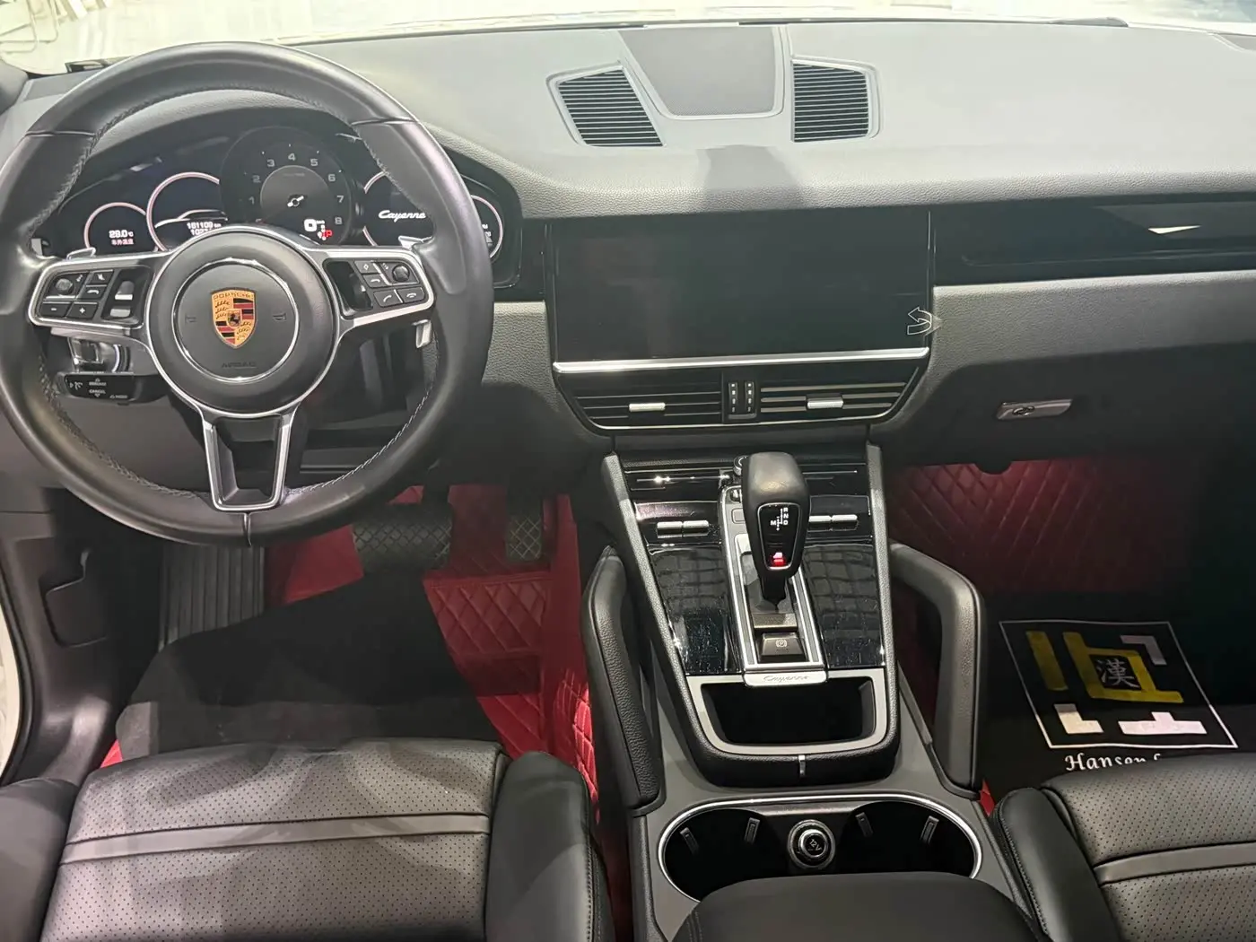 Porsche Cayenne 2018 — Photo 9/17
