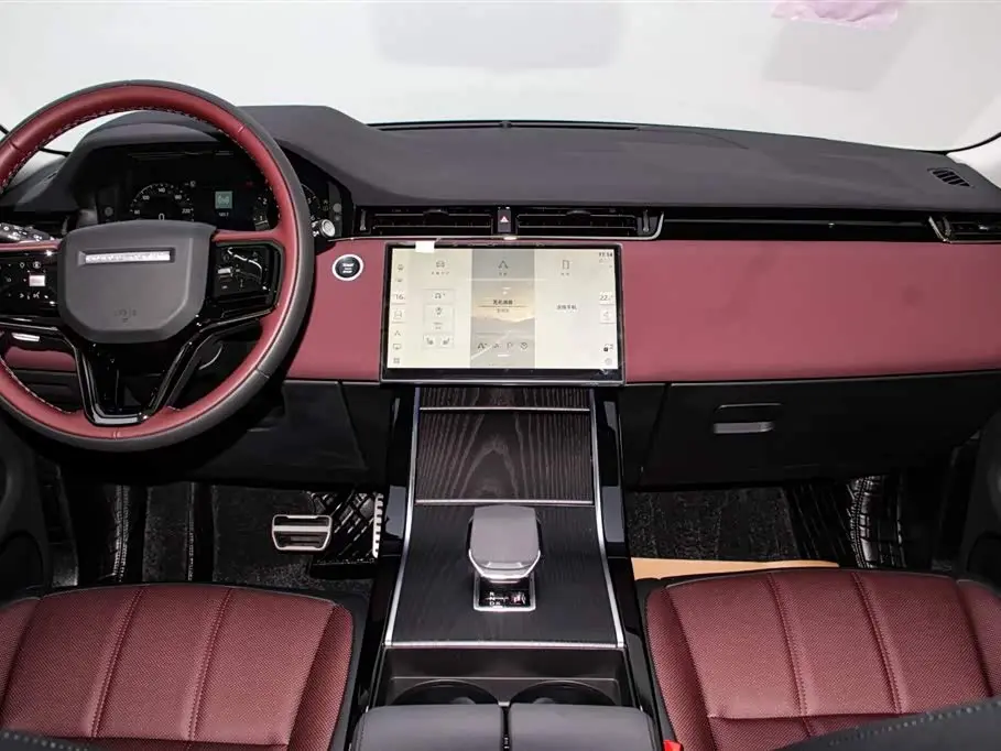 Land Rover Range Rover Evoque 2025 — Фото 13/20