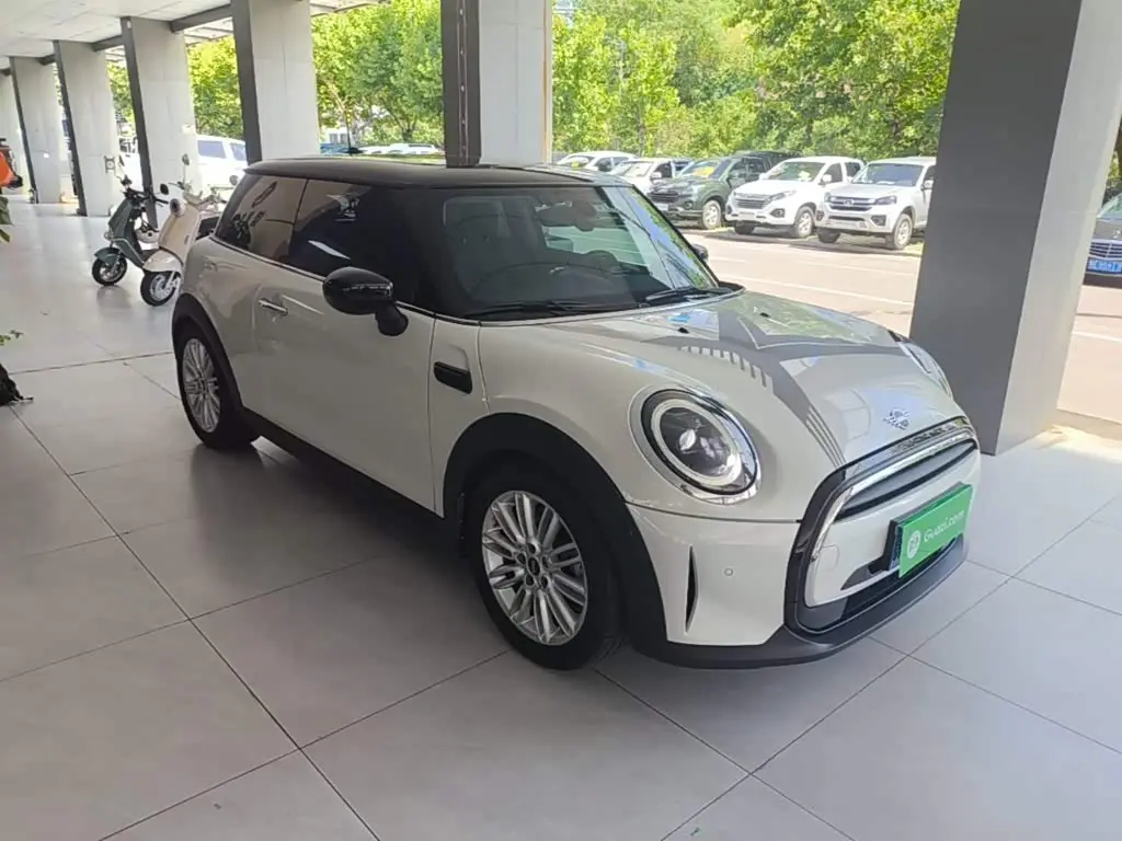 MINI MINI 2023 — Photo 4/20