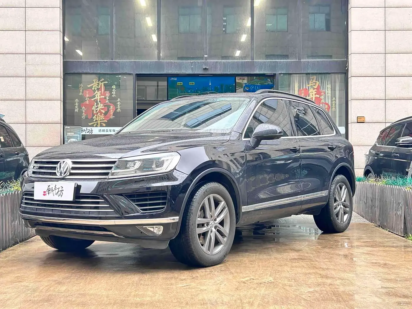 Volkswagen Touareg 2018 — Фото 1/19