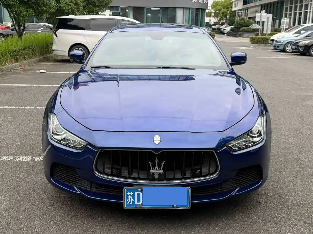 Maserati Ghibli 2017 — Photo 1/9