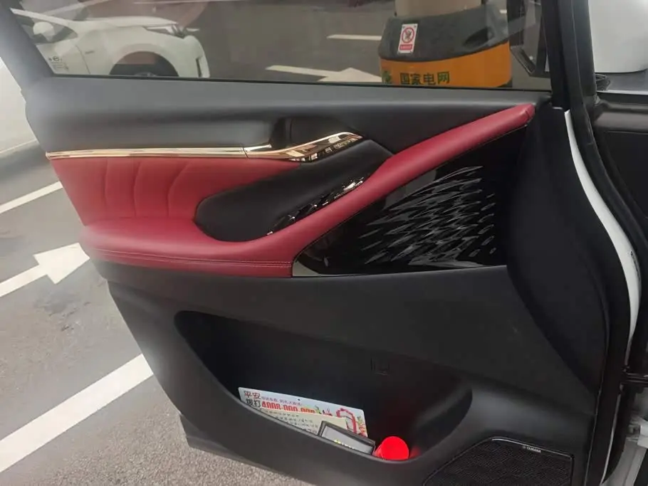 GAC Trumpchi Trumpchi E9 2024 — Photo 7/16