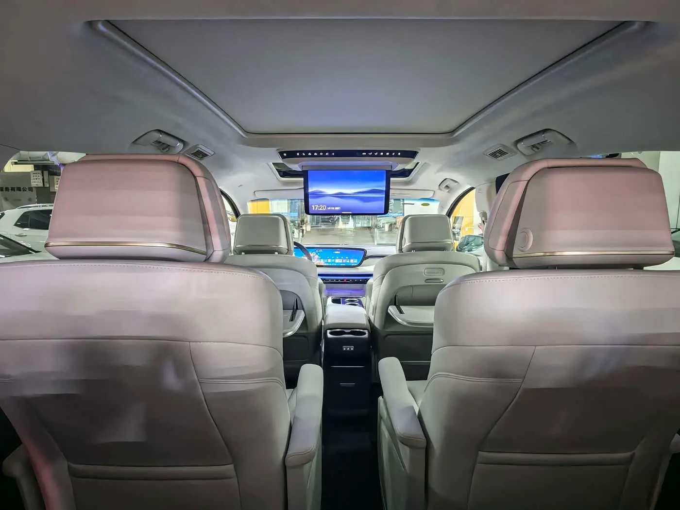 Buick GL8 New Energy 2025 — Şəkil 18/19