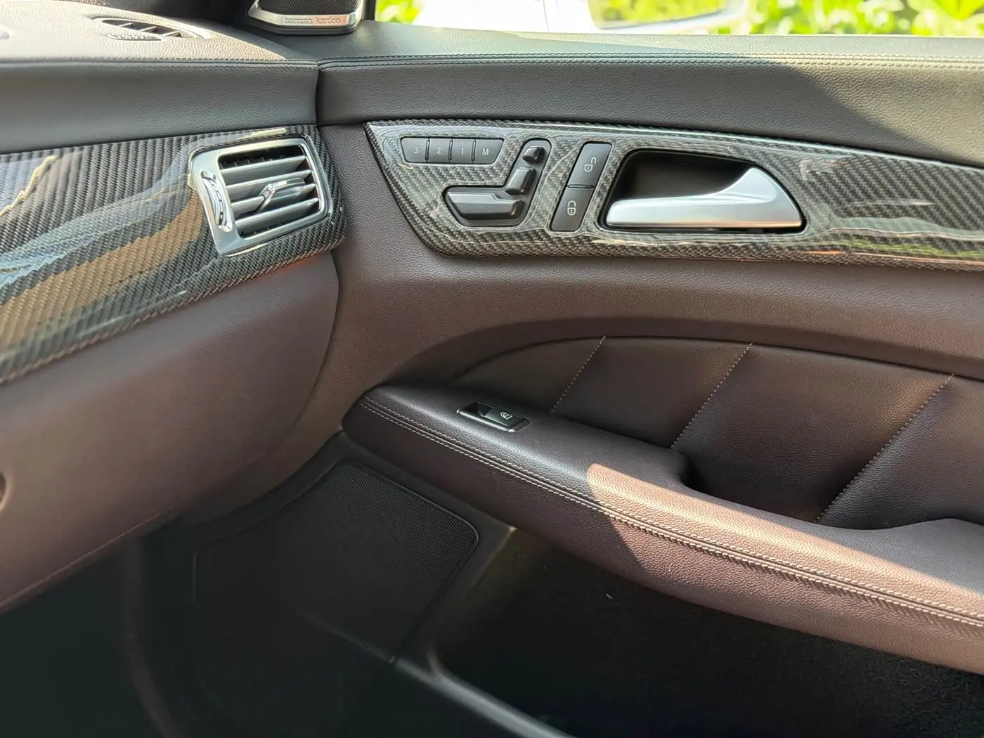 Mercedes-Benz CLS 2014 — Şəkil 18/20