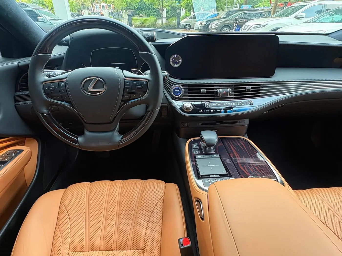 Lexus LS 2021 — Фото 6/11