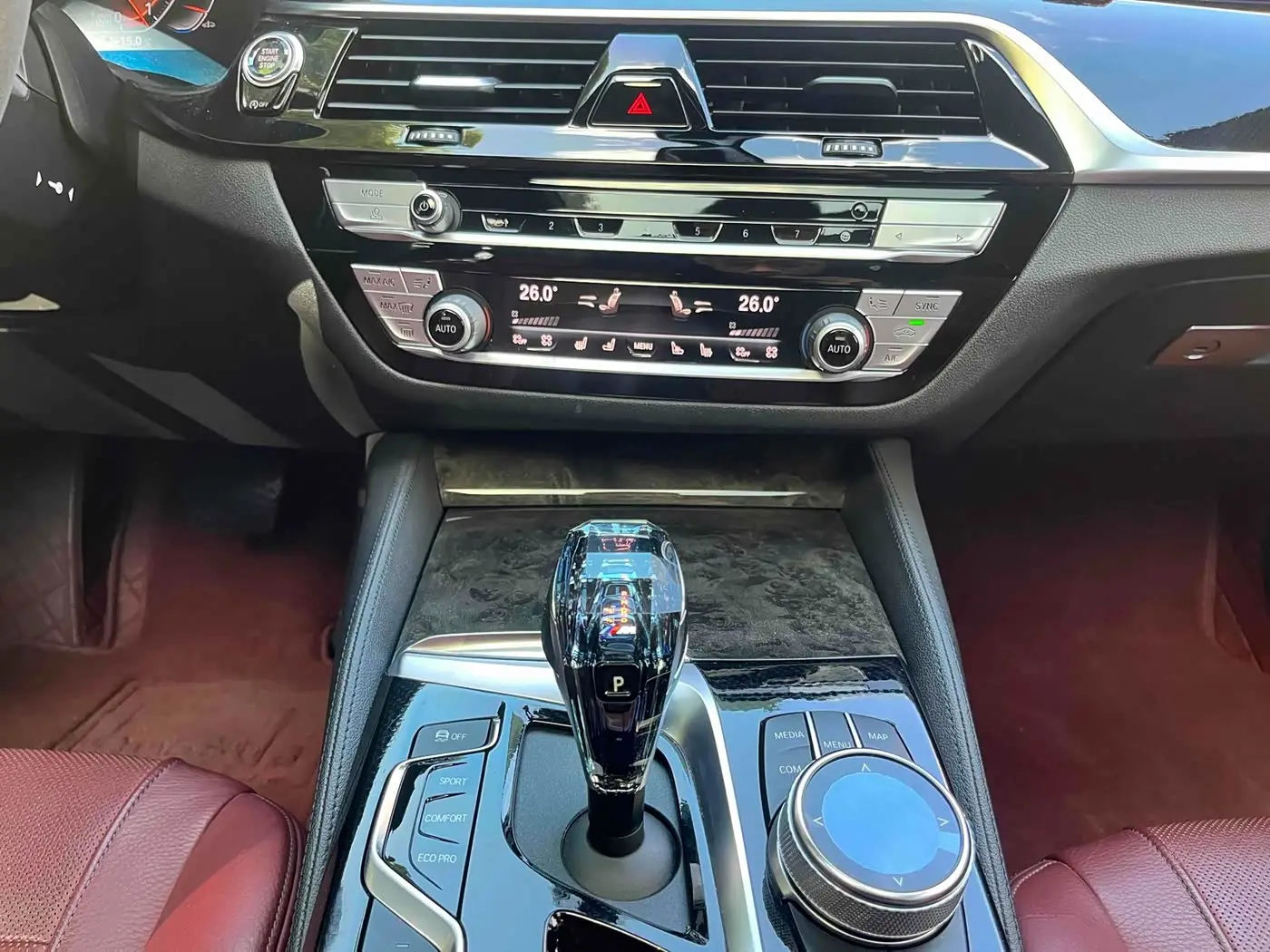 BMW 5 Series 2020 — Photo 6/13
