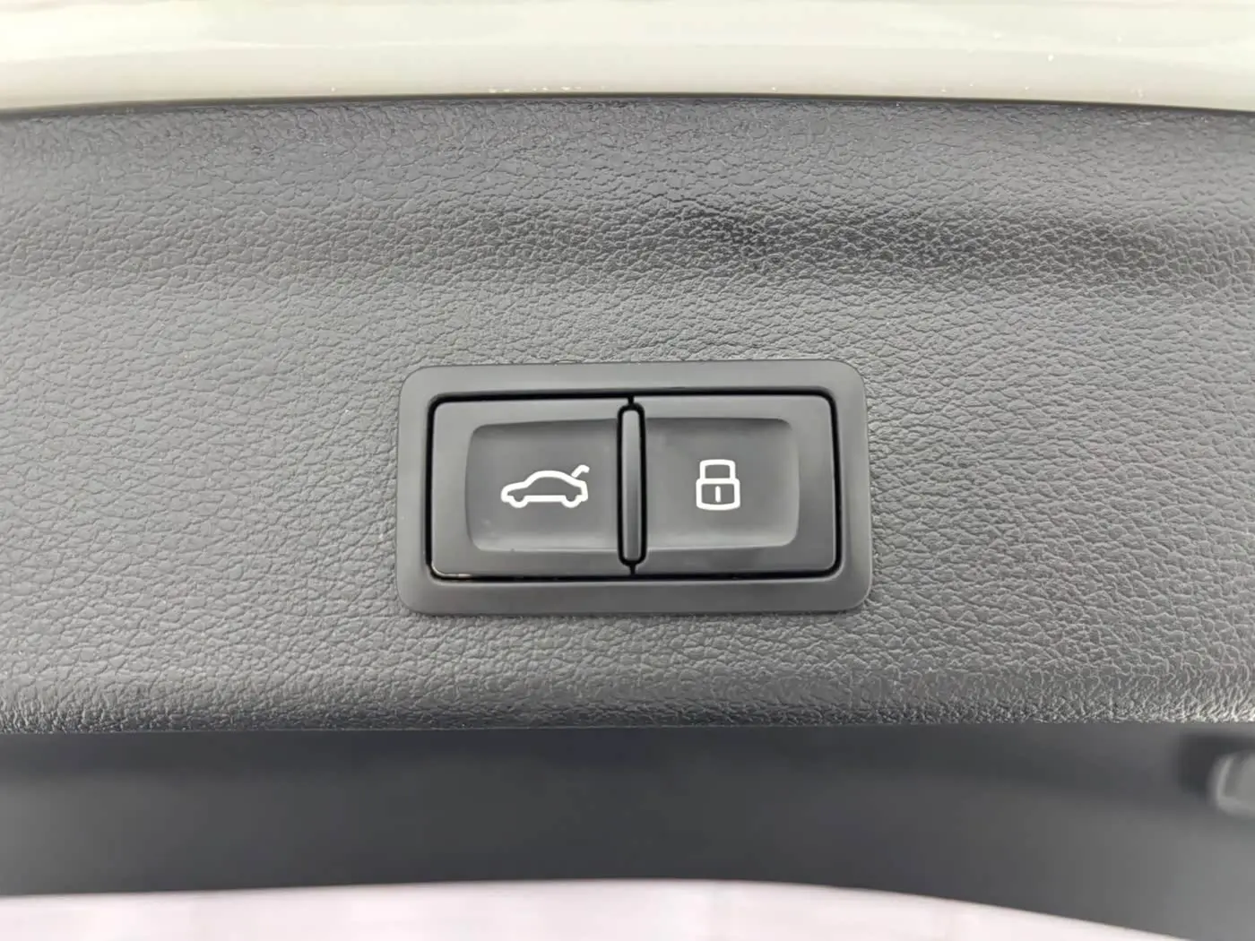 Audi Q3 2022 — Photo 16/17
