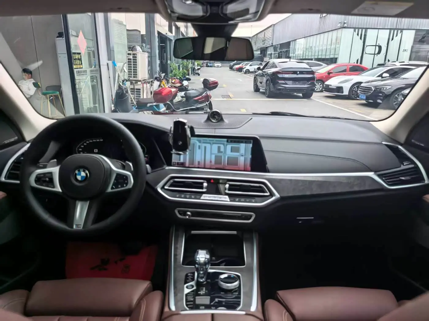 BMW X5 2021 — Photo 4/11