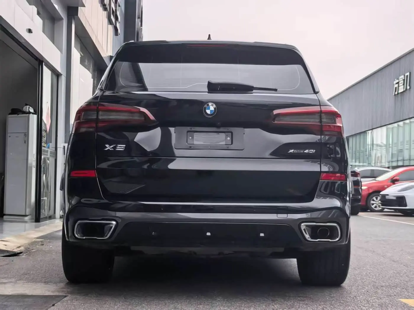 BMW X5 2021 — Photo 10/11
