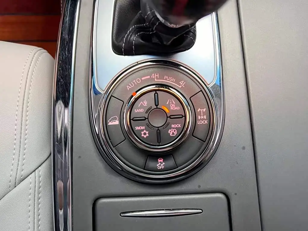 Nissan Patrol 2018 — Şəkil 11/19