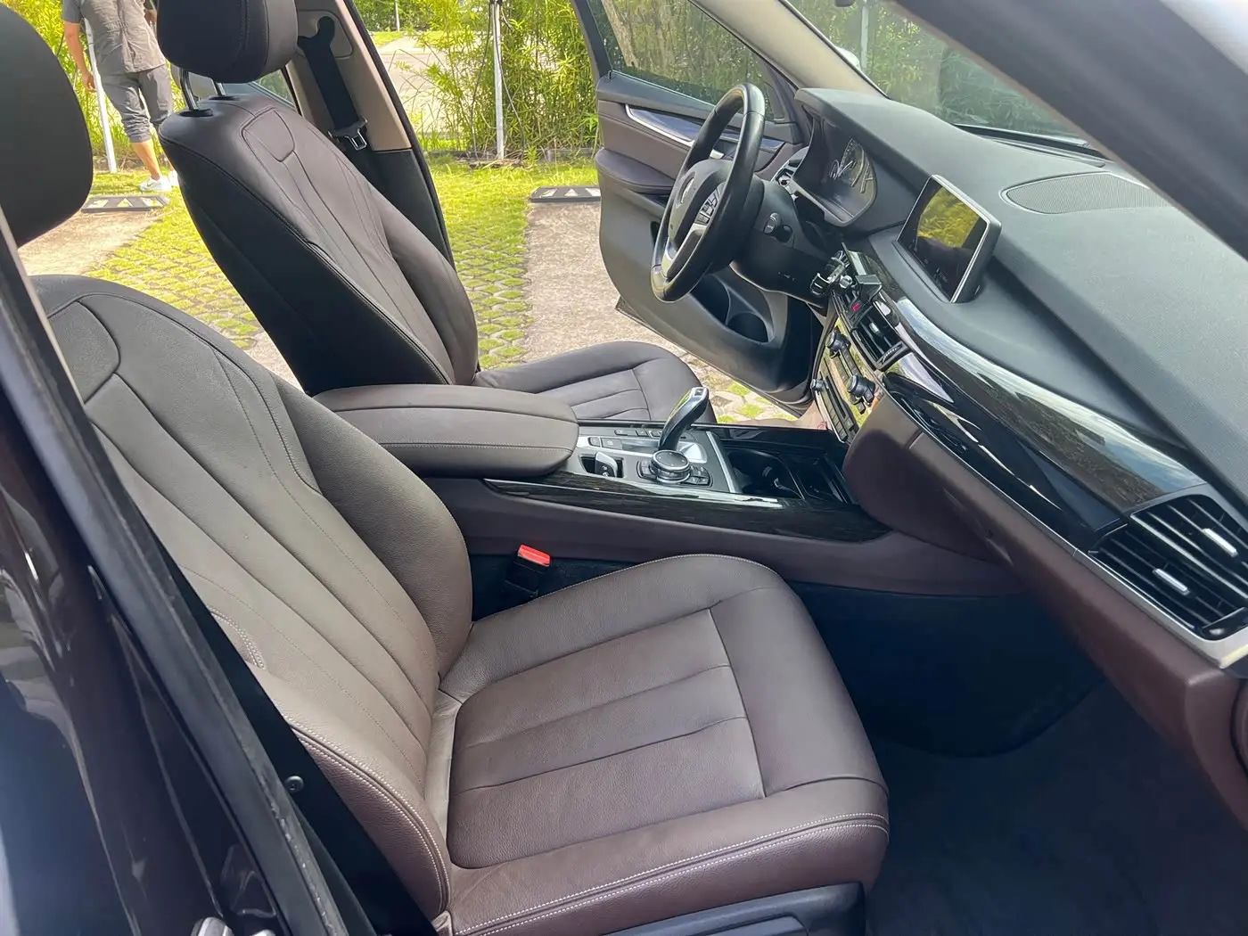BMW X5 2015 — Фото 11/16