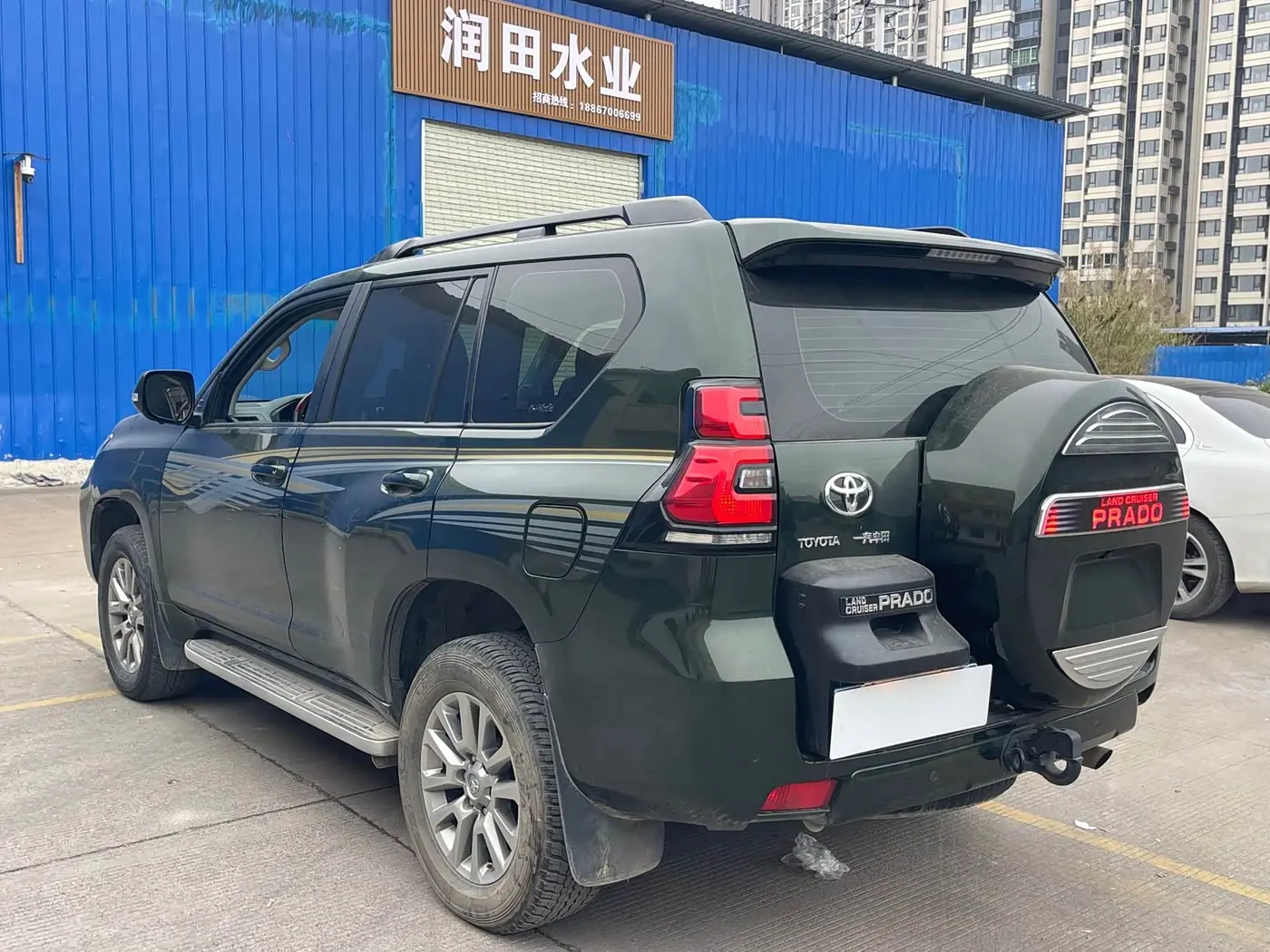 Toyota Prado 2019 — Photo 5/9