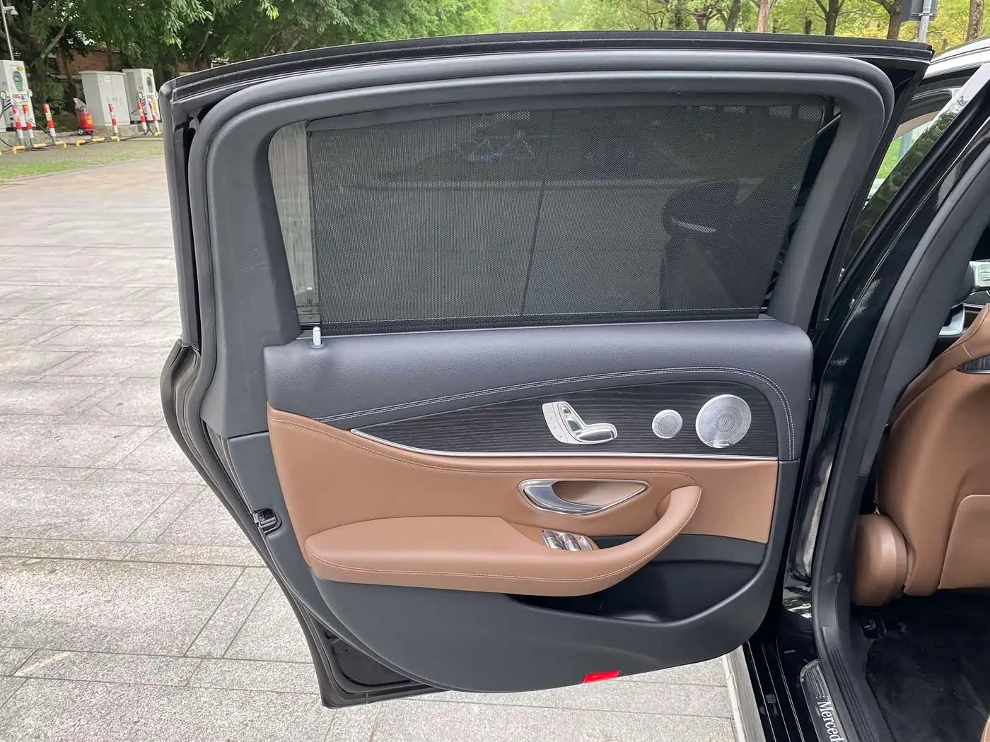 Mercedes-Benz E-Class 2020 — Photo 18/20