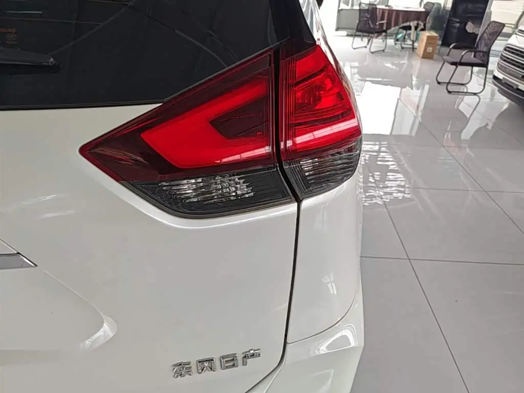 Nissan X-Trail 2023 — Şəkil 8/20