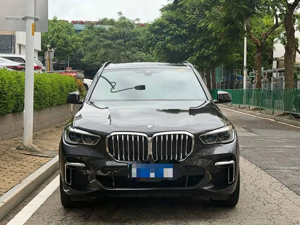 BMW X5 2023 — Photo 2/17