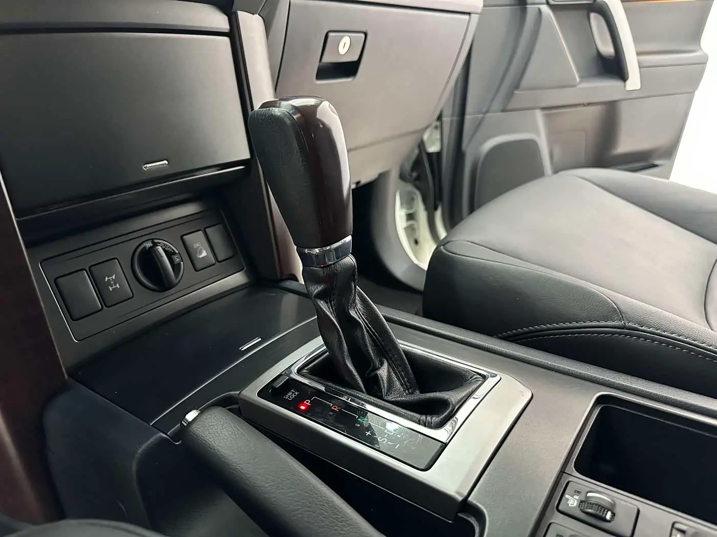Toyota Prado 2017 — Şəkil 10/20