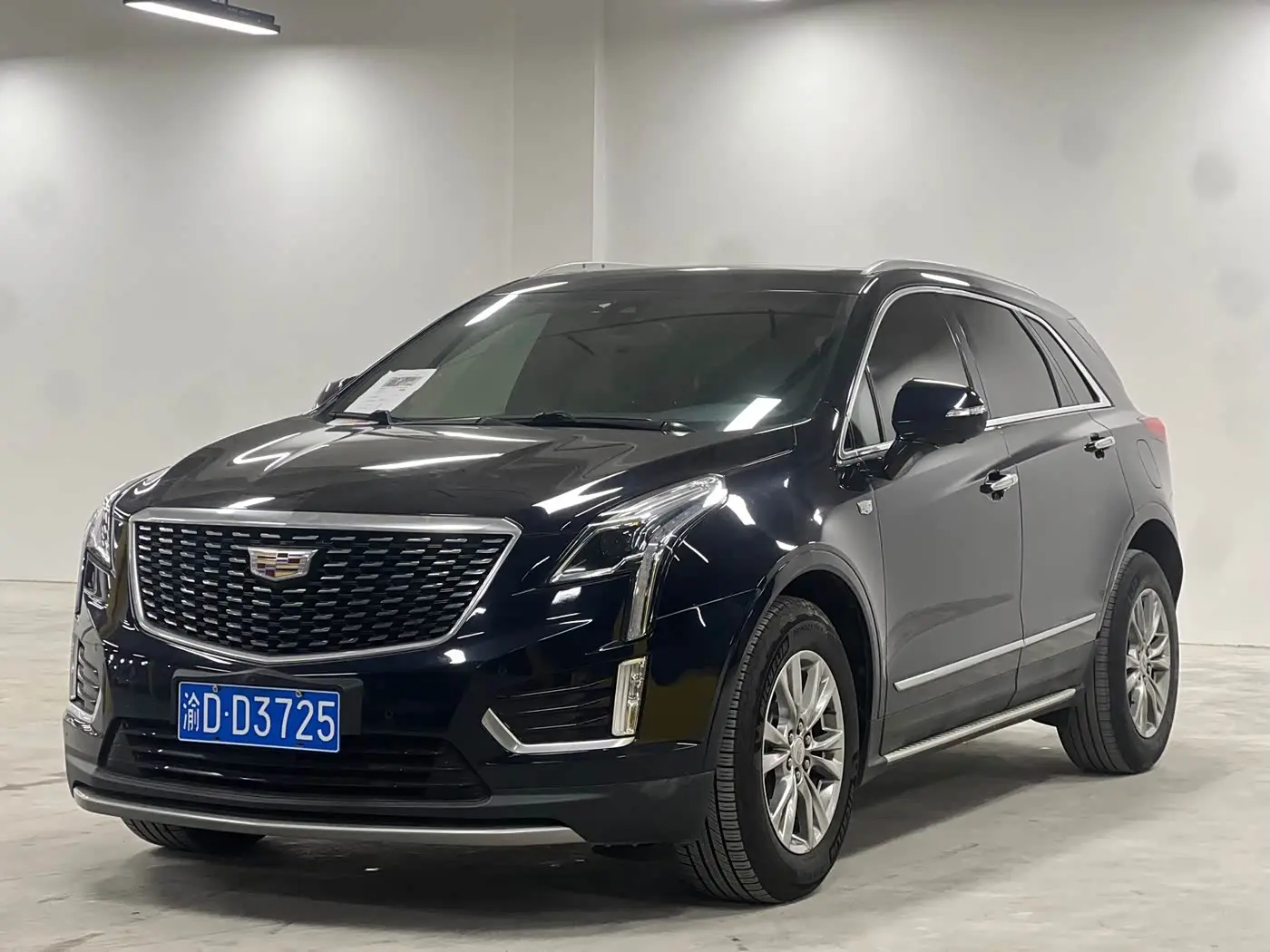 Cadillac XT5 2021 — Фото 1/15