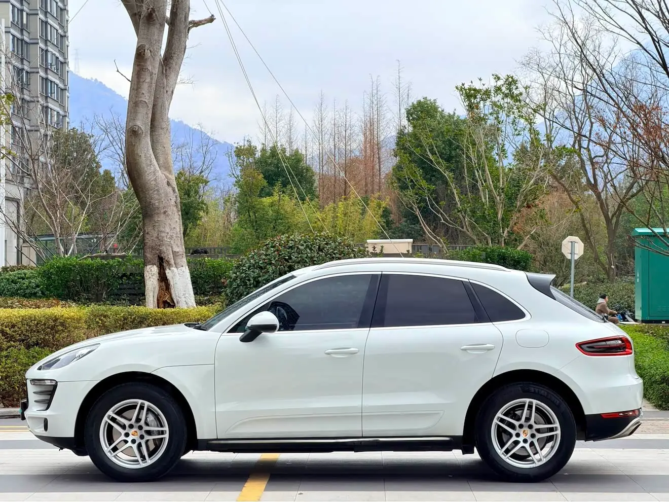 Porsche Macan 2017 — Фото 18/20
