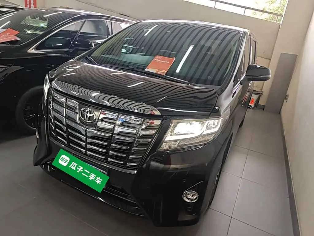 Toyota Alphard, 2016