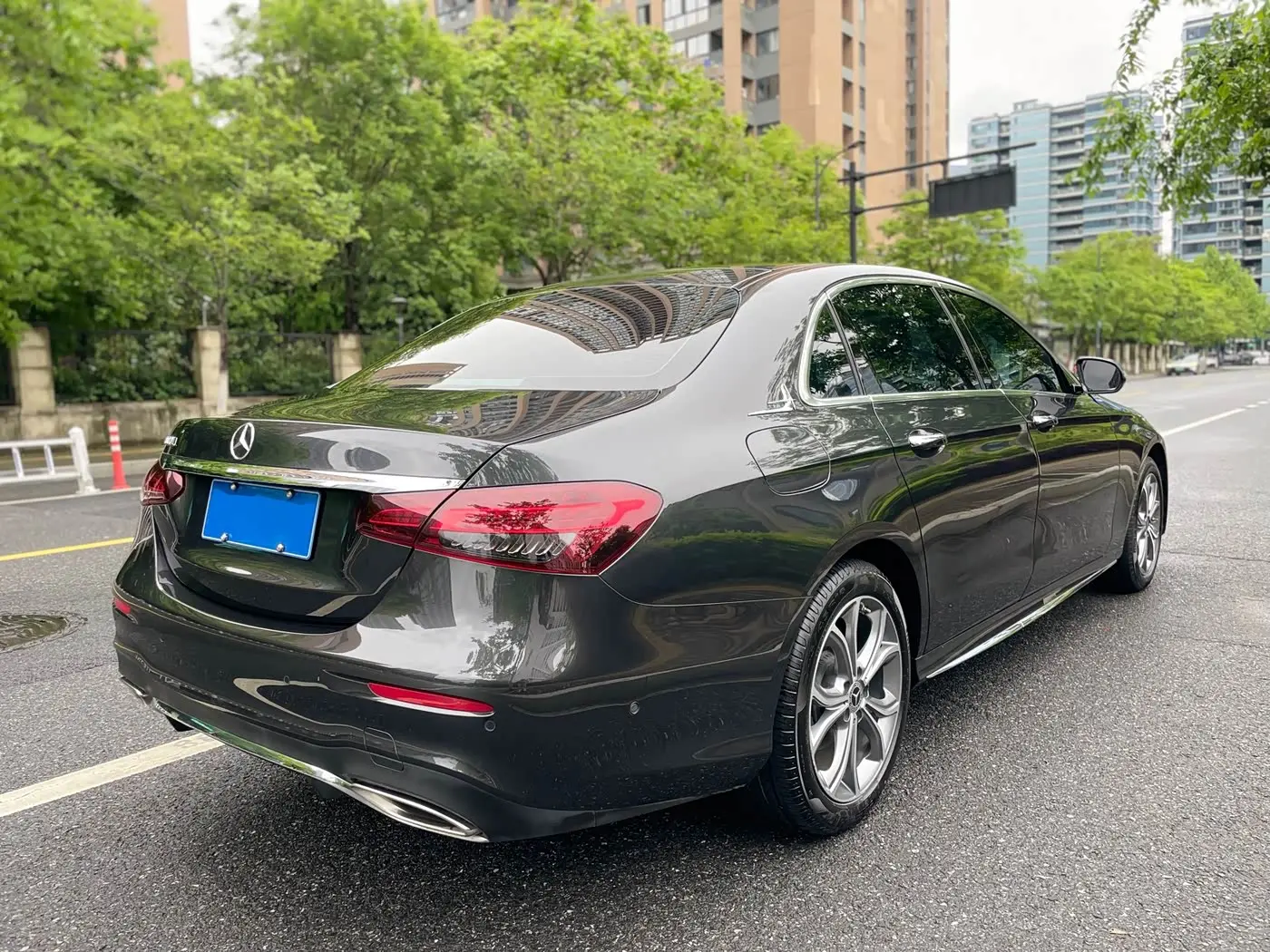 Mercedes-Benz E-Class 2023 — Фото 7/19