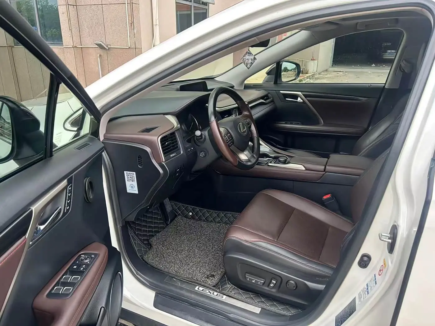 Lexus RX 2016 — Şəkil 4/9