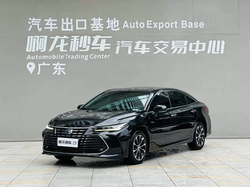 Toyota Avalon 2023 — Photo 1/20