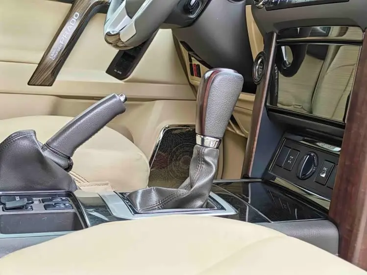 Toyota Prado 2016 — Şəkil 14/15