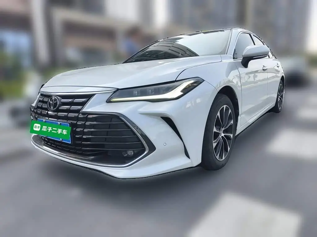 Toyota Avalon 2023 — Фото 1/20