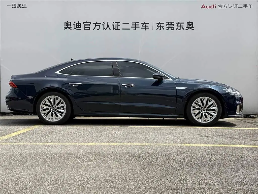Audi A7L 2023 — Şəkil 3/11