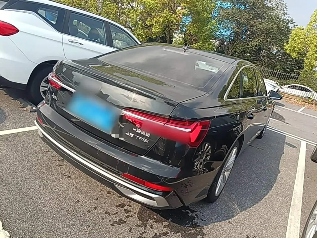 Audi A6L 2024 — Photo 7/20