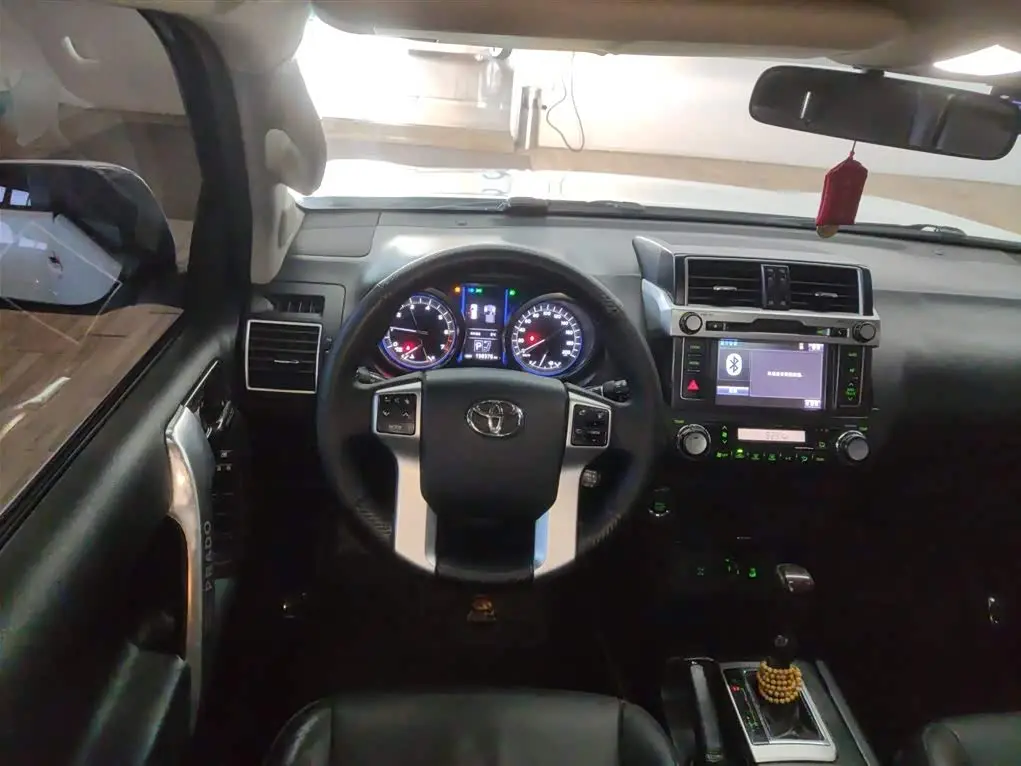 Toyota Prado 2016 — Фото 11/20