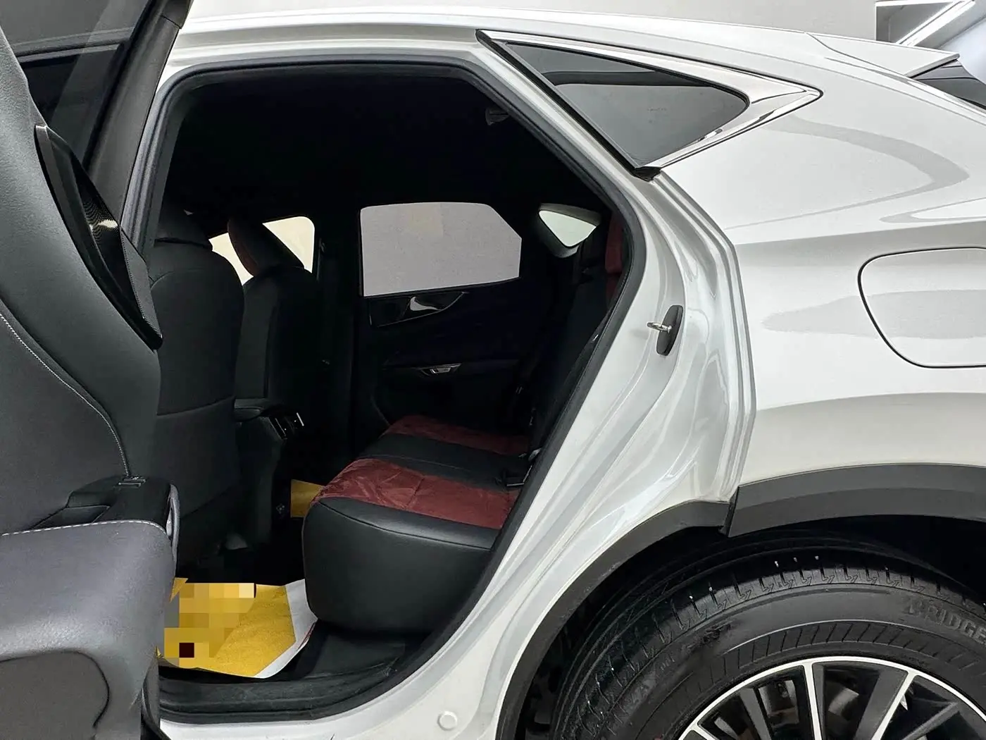 Lexus NX 2023 — Photo 13/19