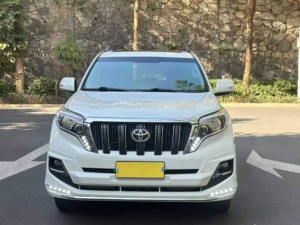 Toyota Prado 2017 — Фото 2/9
