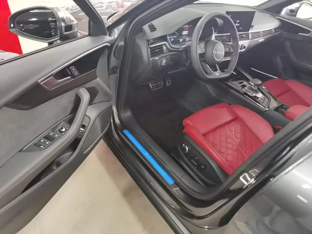 Audi S4 2025 — Photo 16/20