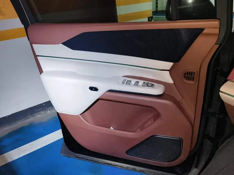 BYD Xia 2025 — Photo 7/16
