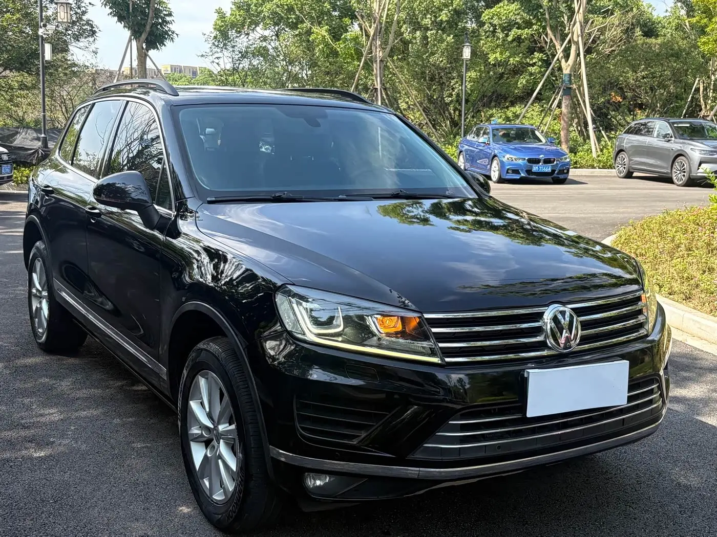 Volkswagen Touareg 2016 — Фото 3/9