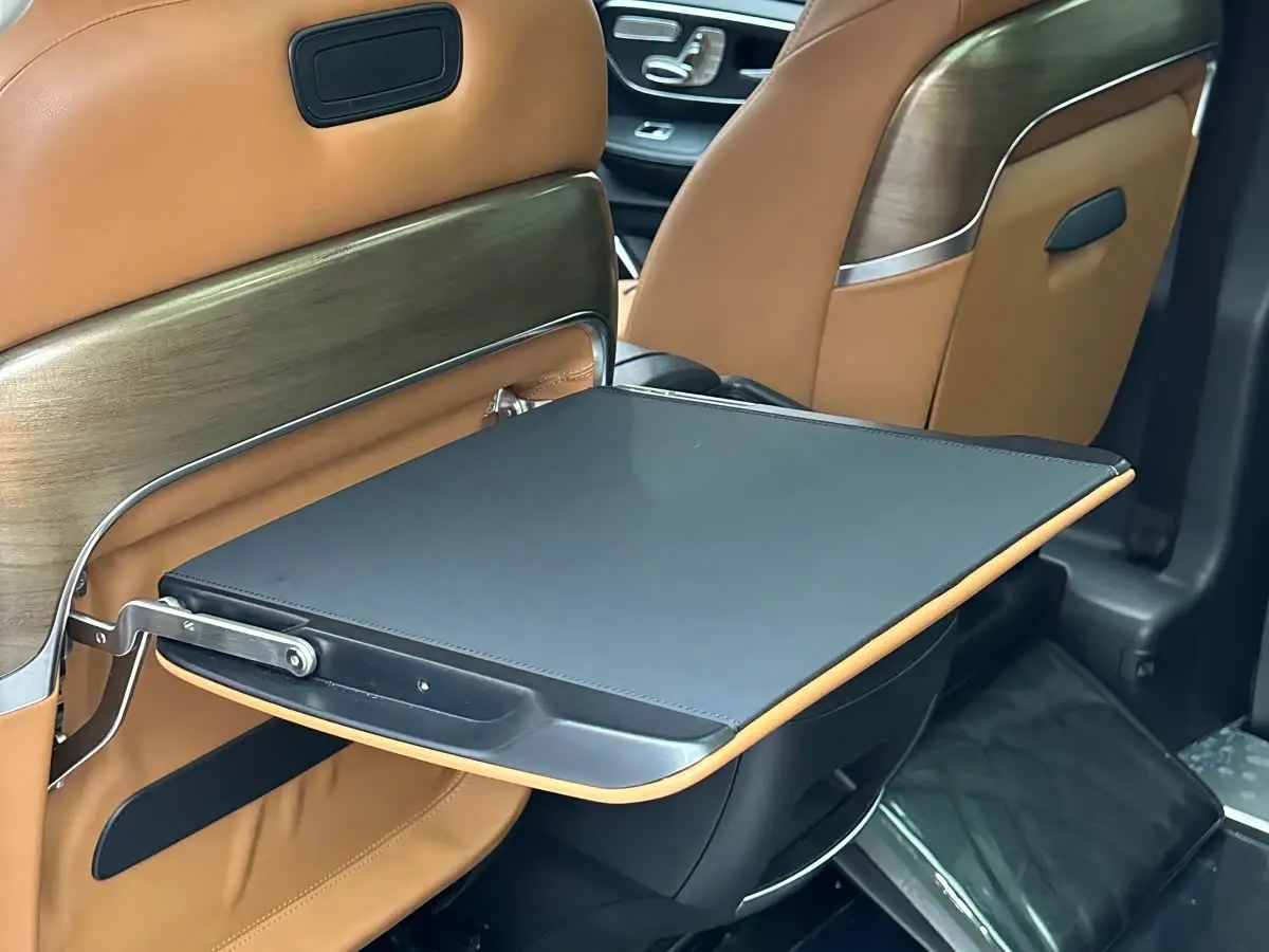 Mercedes-Benz V-Class 2024 — Photo 20/20
