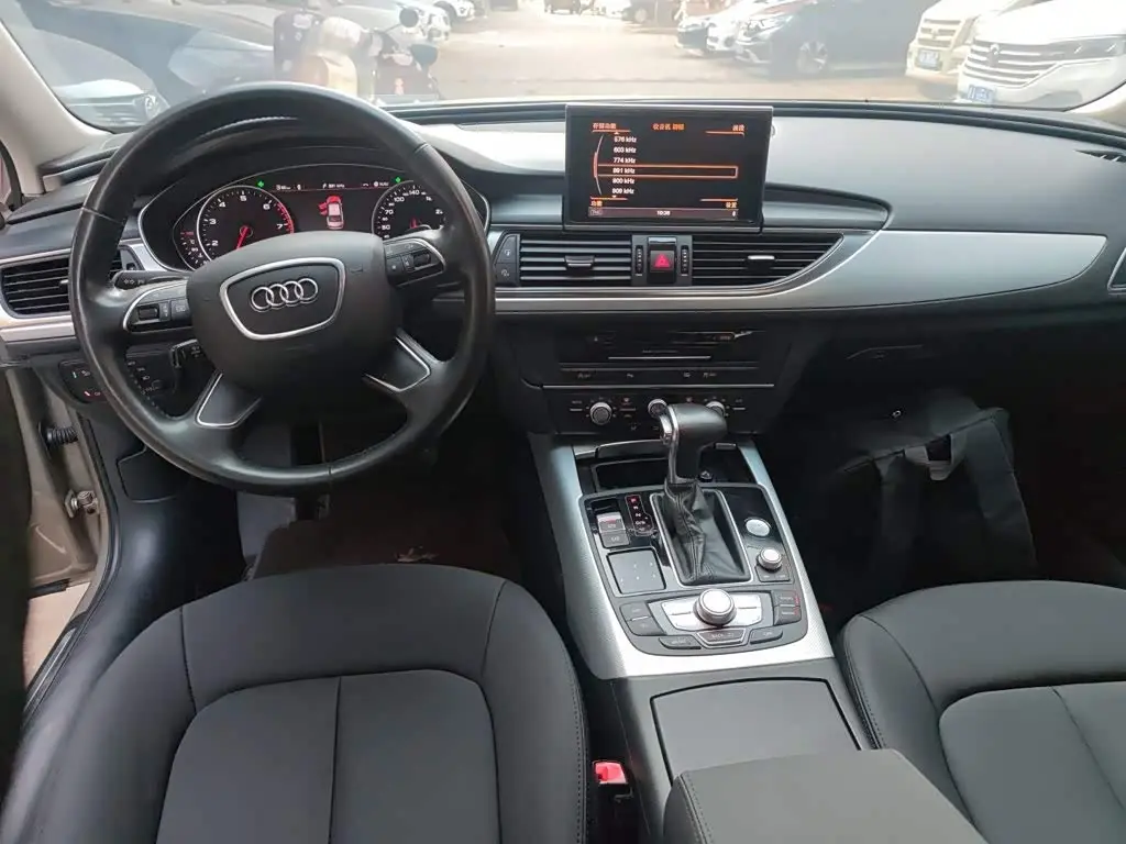 Audi A6L 2016 — Photo 7/20