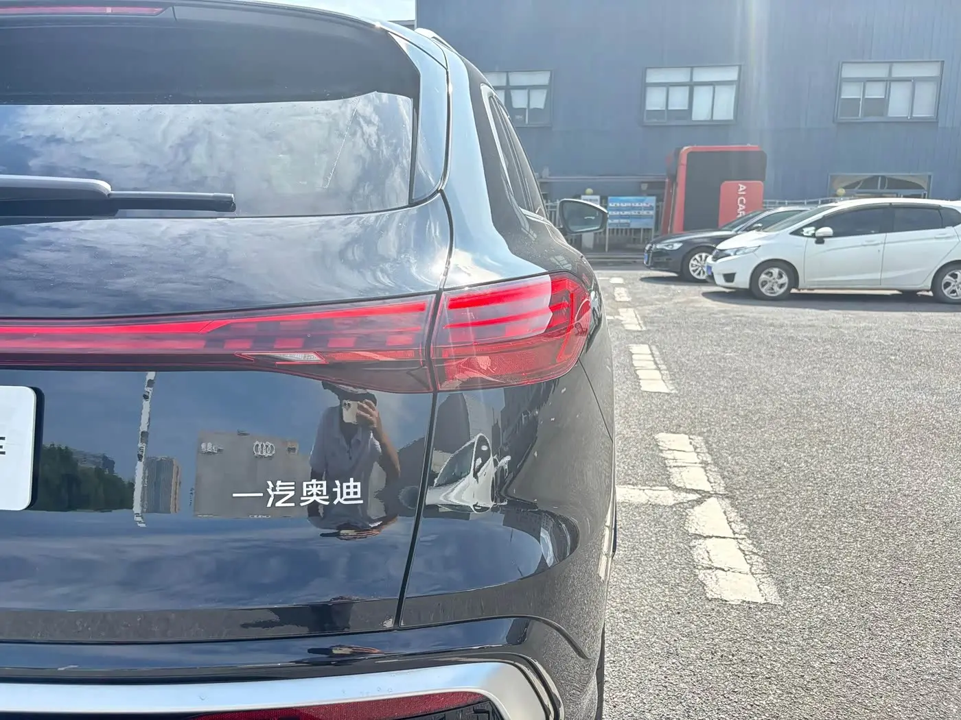 Audi Q5L 2025 — Photo 13/19