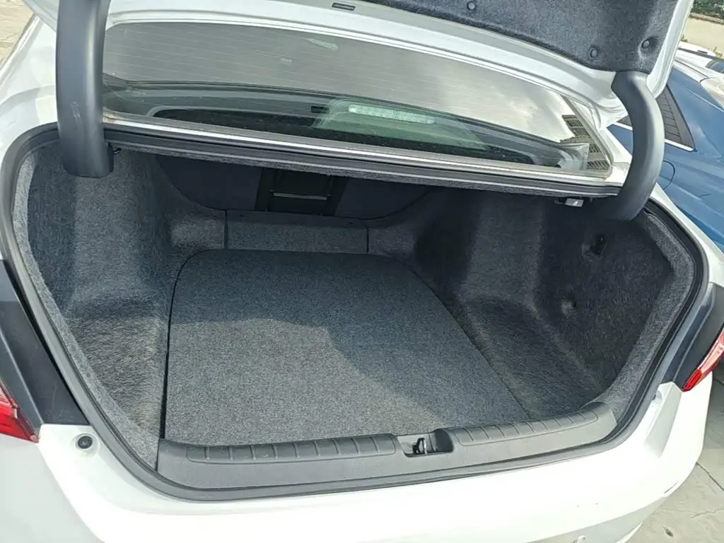 Honda Accord 2021 — Фото 19/20