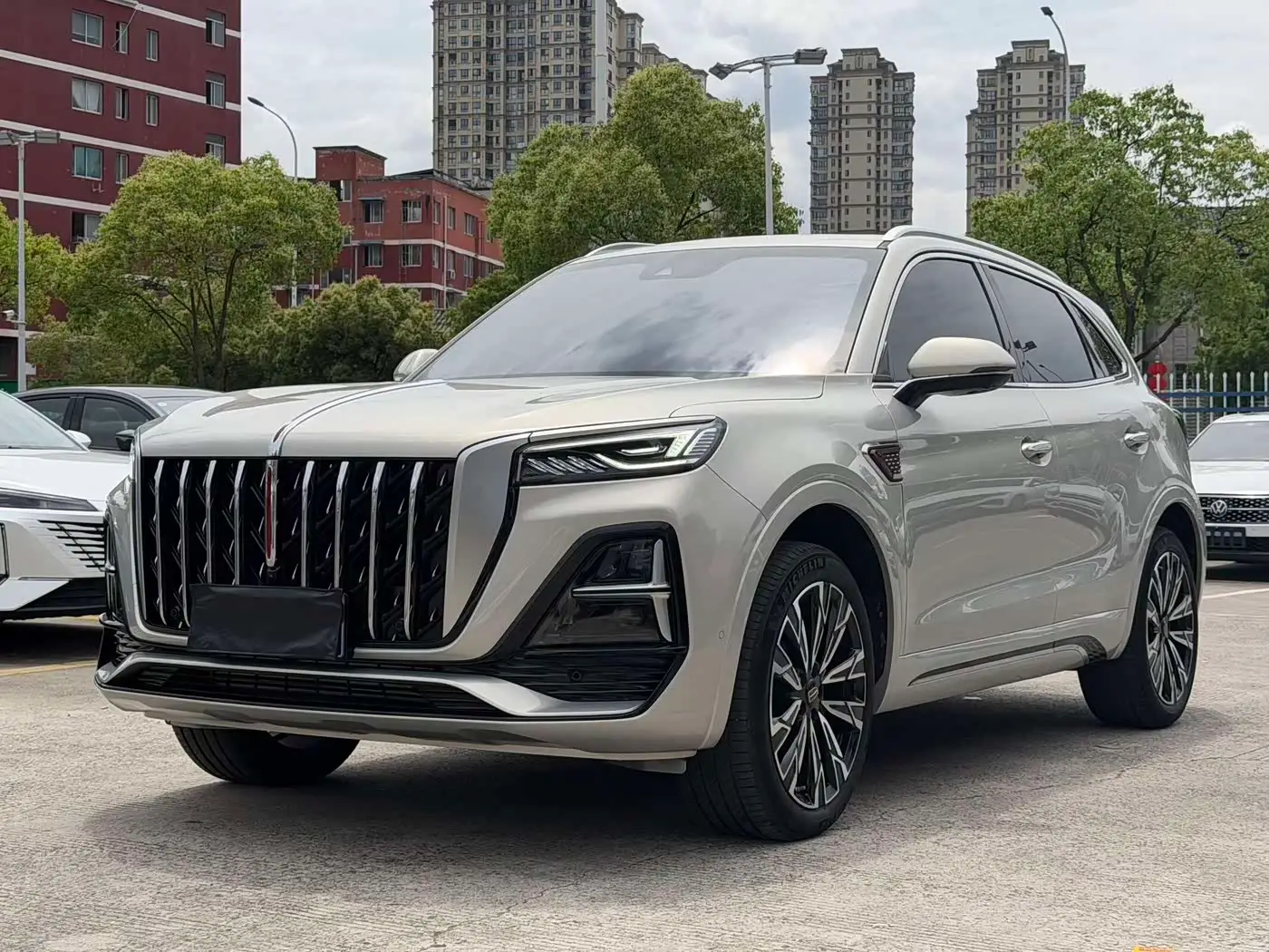 Hongqi HS5, 2023