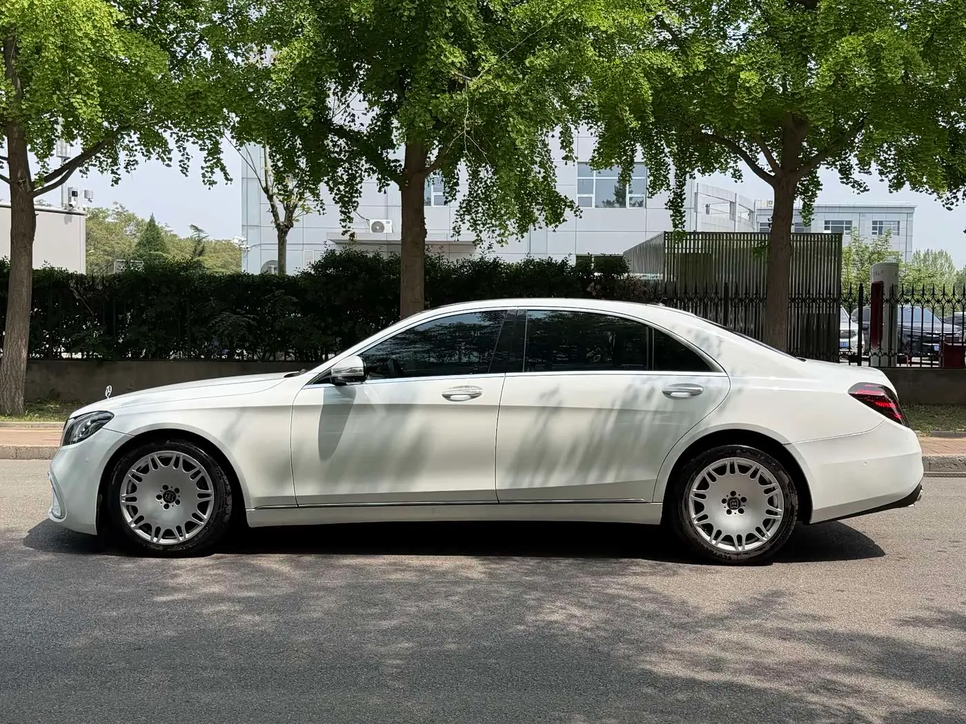 Mercedes-Benz S-Class 2016 — Photo 4/20