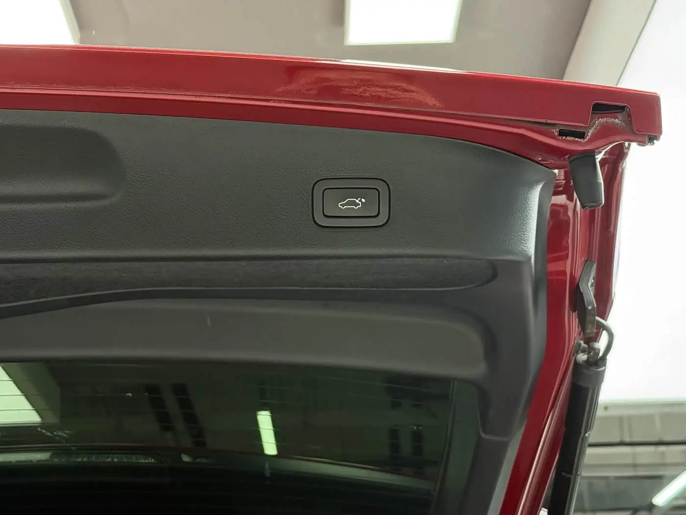 Land Rover Range Rover Sport 2012 — Photo 14/18