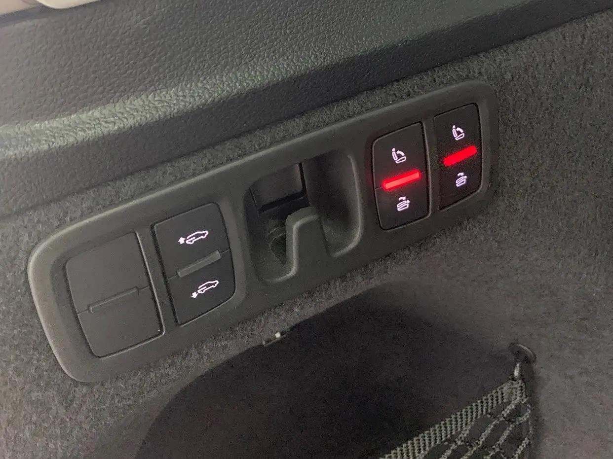 Audi Q7 2021 — Фото 19/19