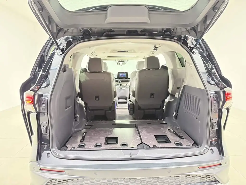 Toyota Granvia 2024 — Şəkil 15/20