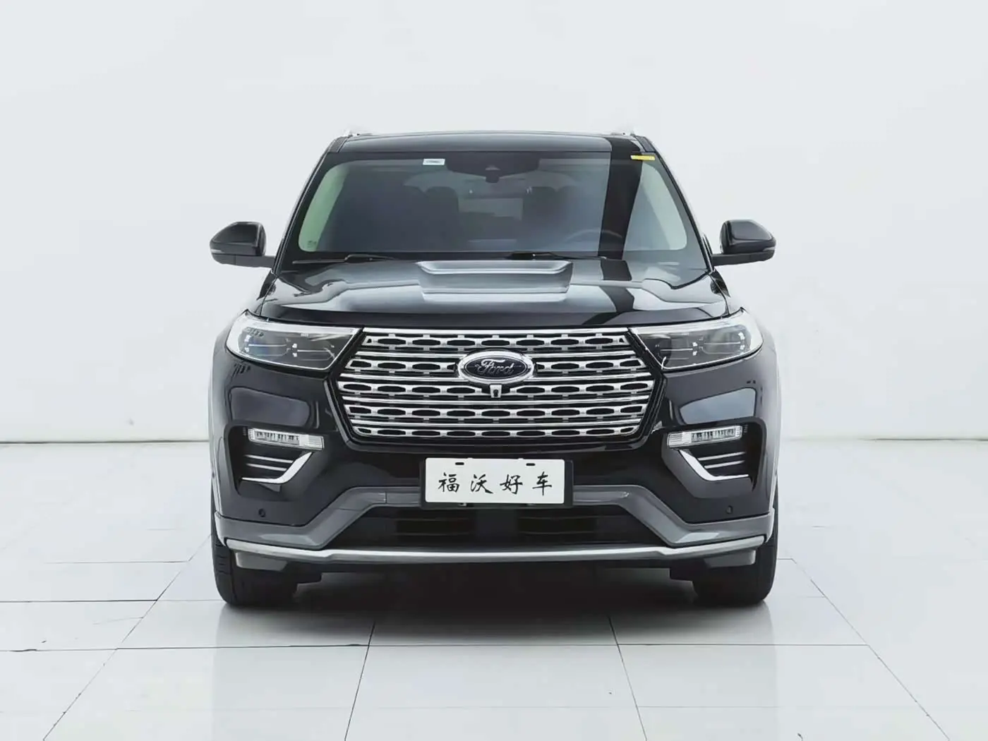 Ford Explorer 2020 — Photo 2/20