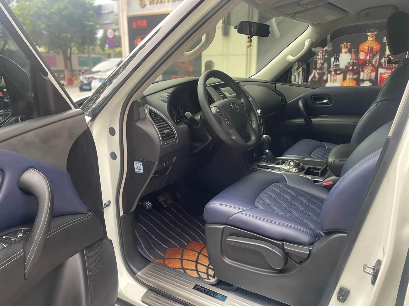 Nissan Patrol 2018 — Photo 4/17