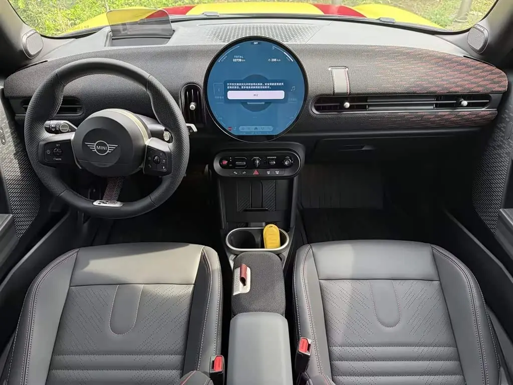 MINI JCW 2026 — Şəkil 15/17